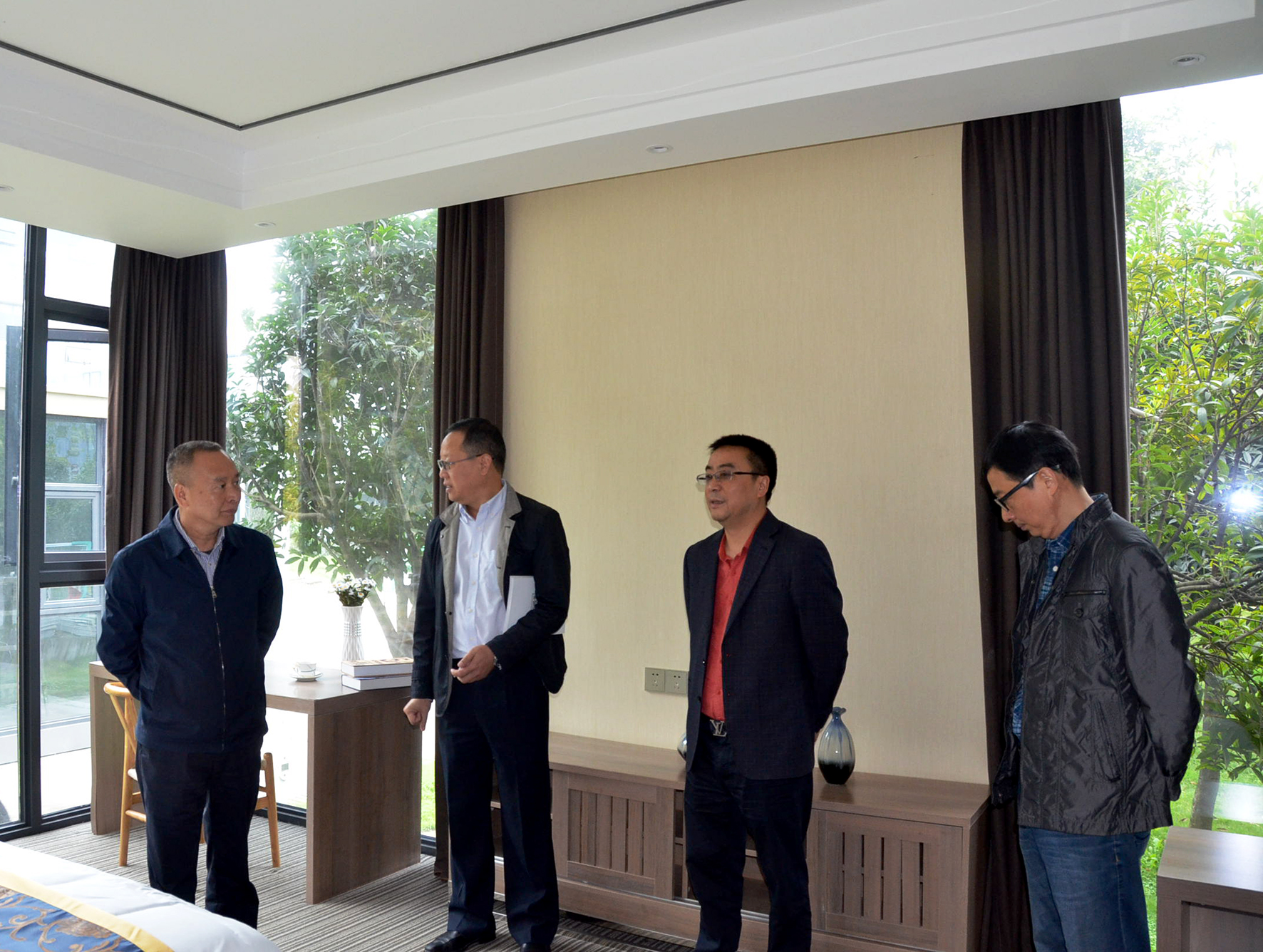 1539596928882899.jpg 4.jpg