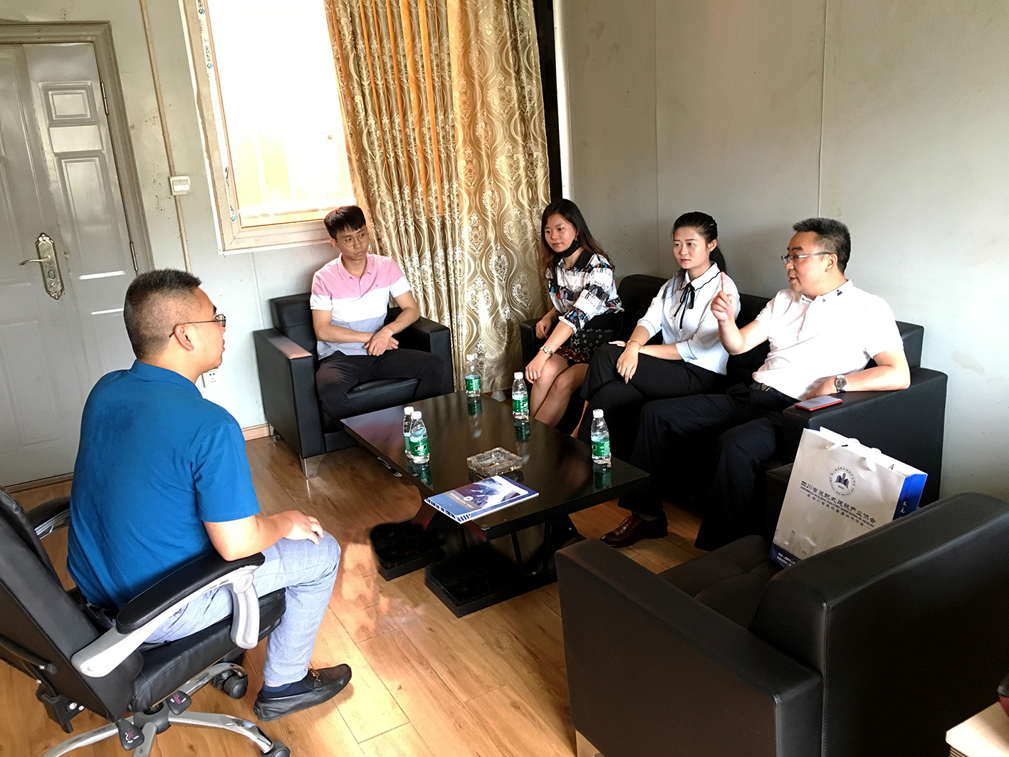 1561538942948941.jpg 01.jpg