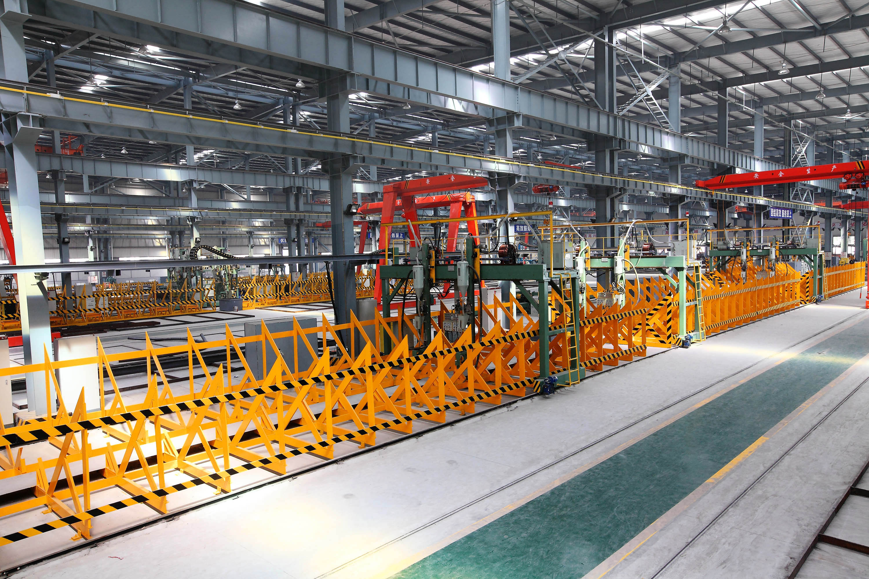 1573632070902644.jpg 汇源钢建龙泉制造基地生产现场.jpg