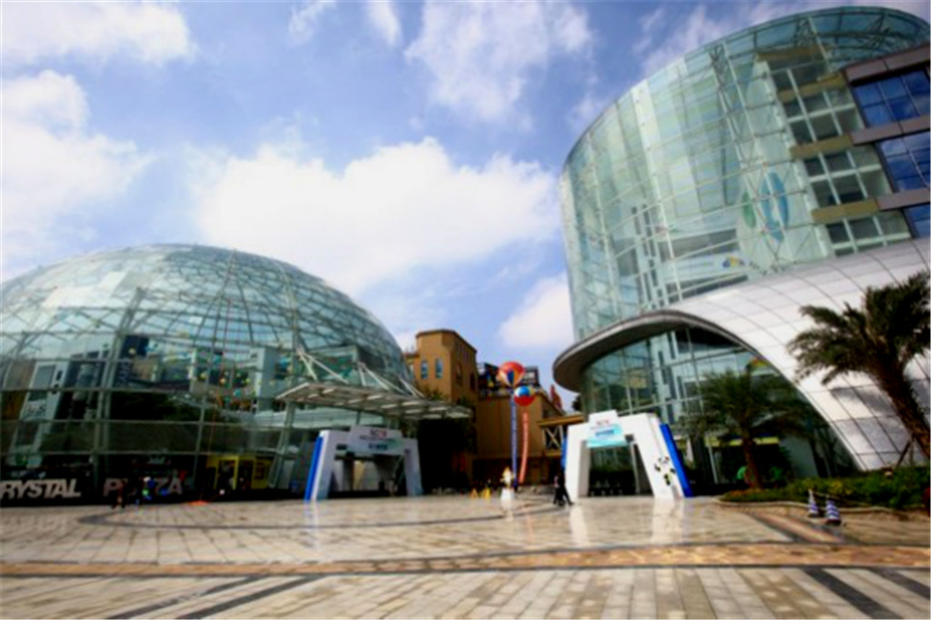 1573700996533871.jpg 峨眉.水晶广场.jpg