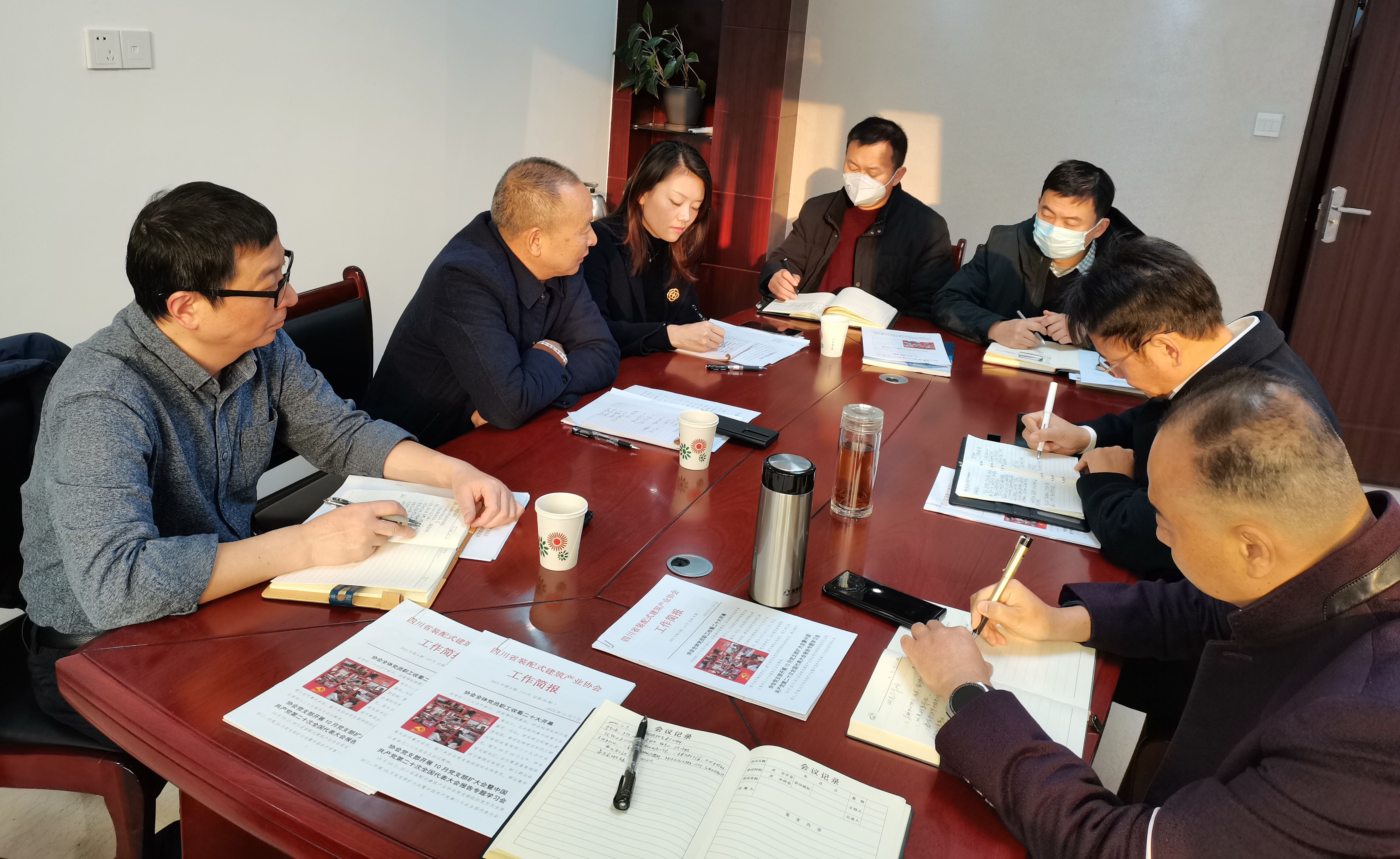 1670239044149056.jpg 微信图片_20221205191308_副本.jpg