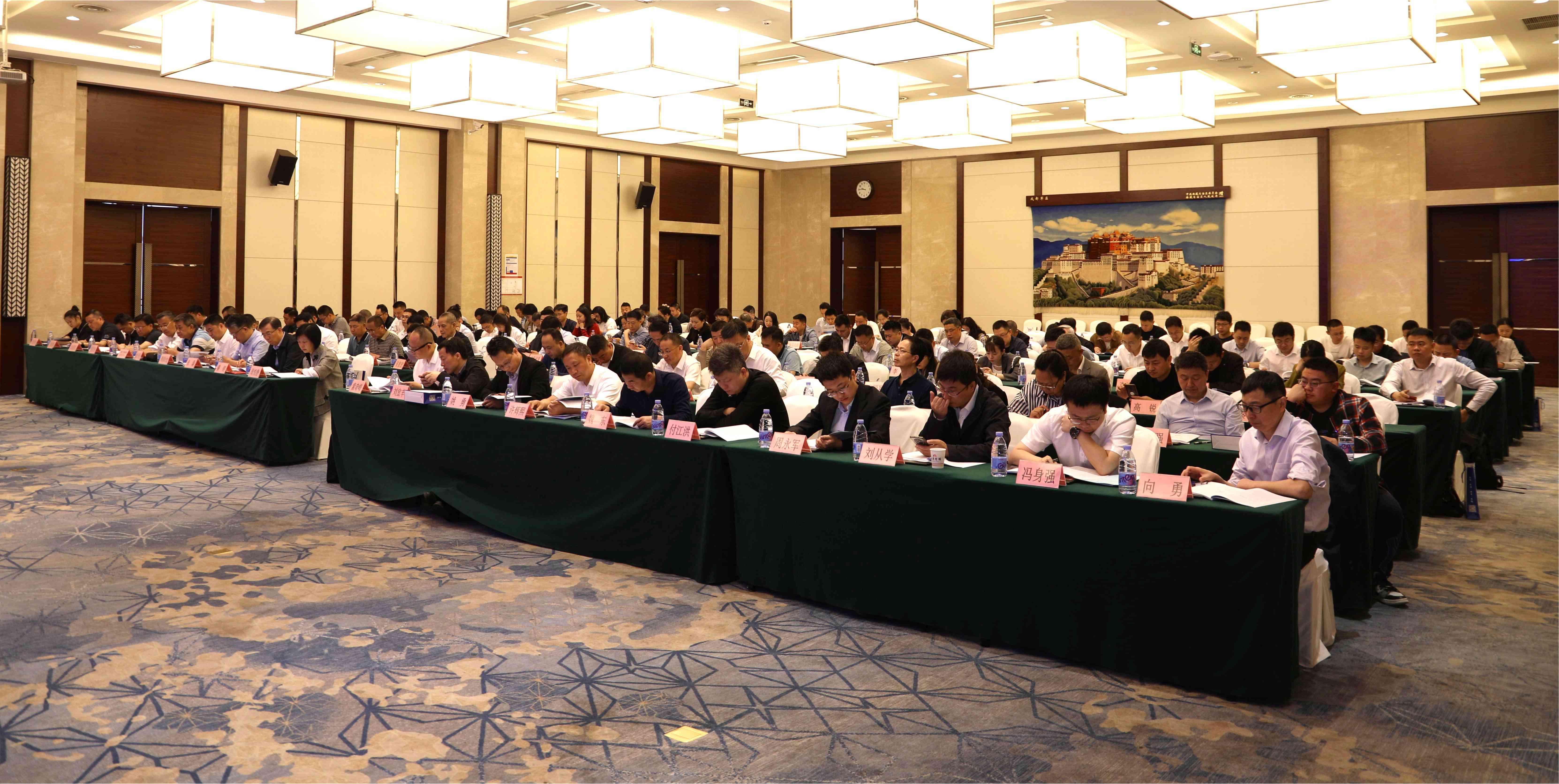 1712559335820473.jpg 会场(广2,C)(1)(1).jpg