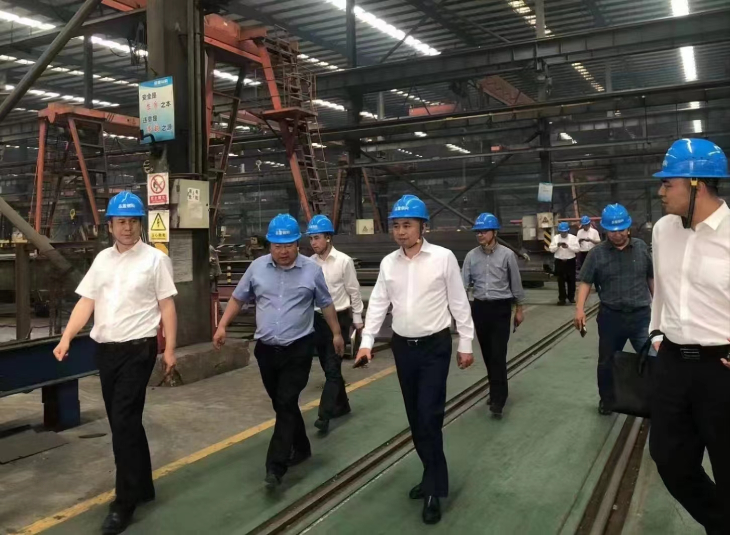 1713506625856509.jpg f58893c595529d7a45511589f15e3a3.jpg