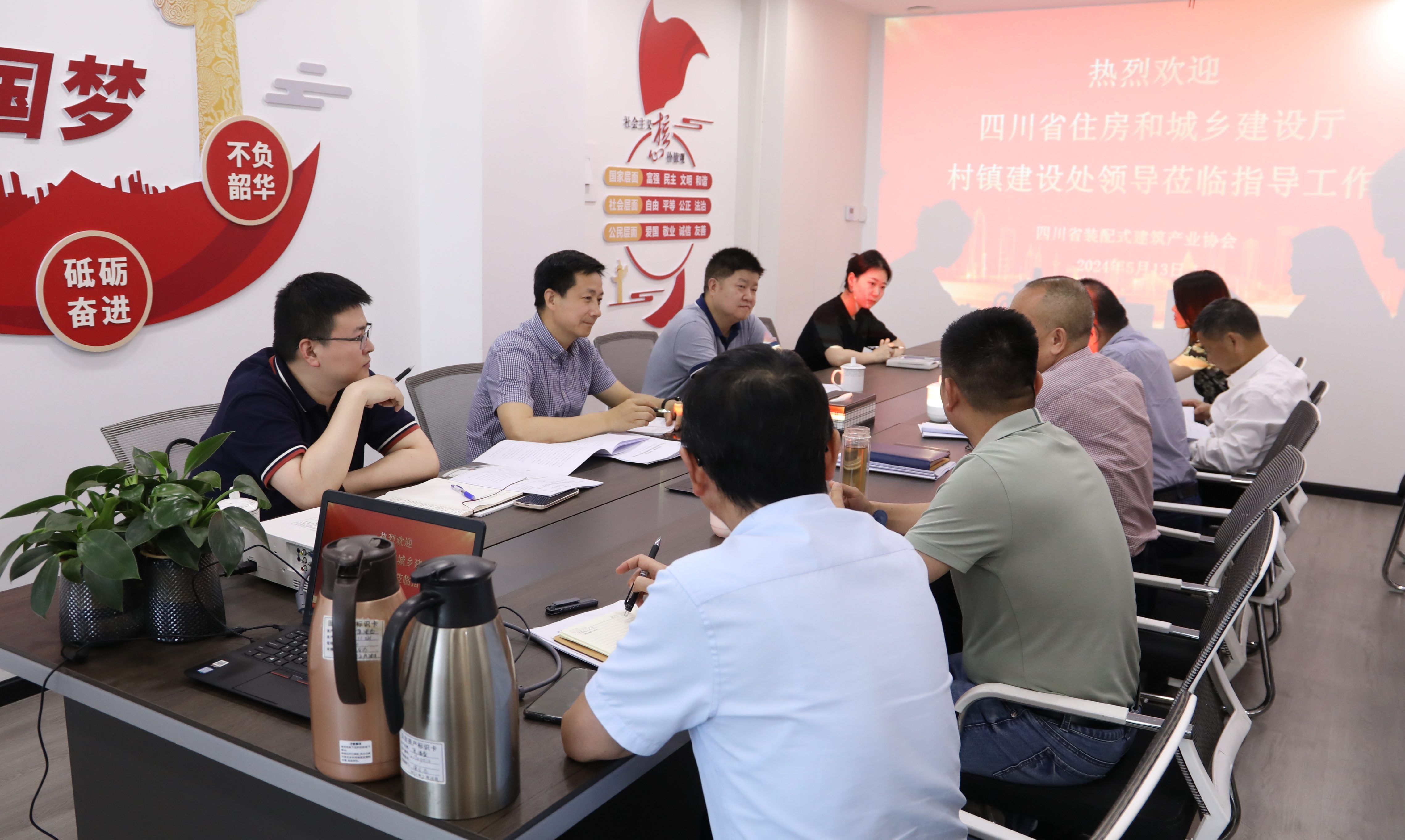 1715942949229337.jpg F3FA4A39BAA36D02974557CFBA1AA726.jpg