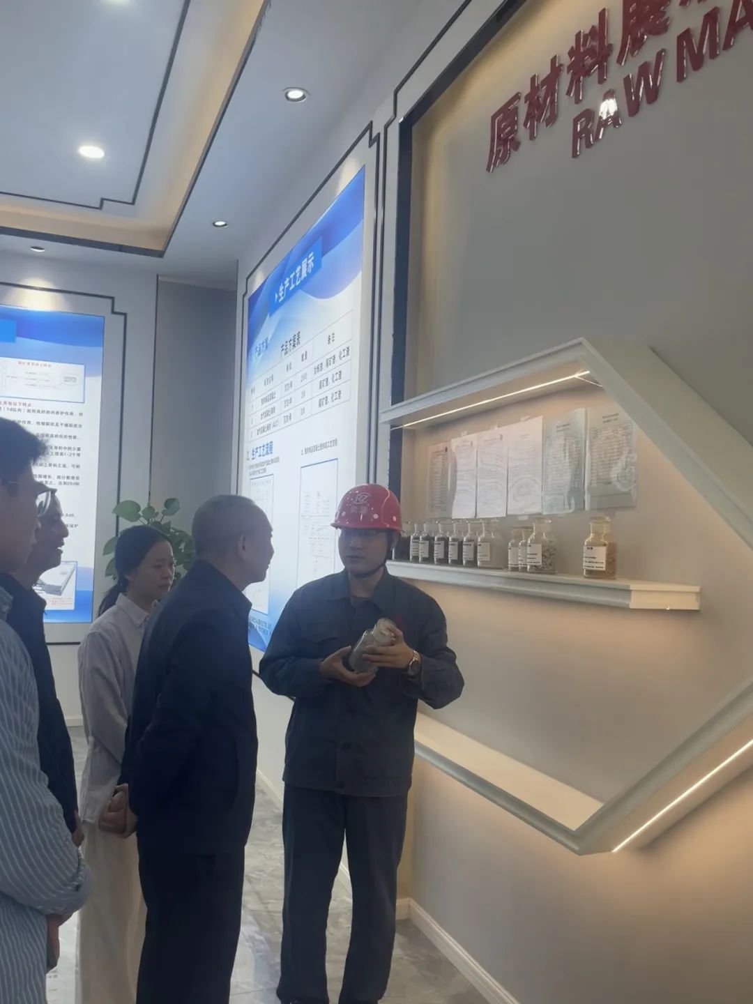 1735891276487359.jpg 640 (4).jpg